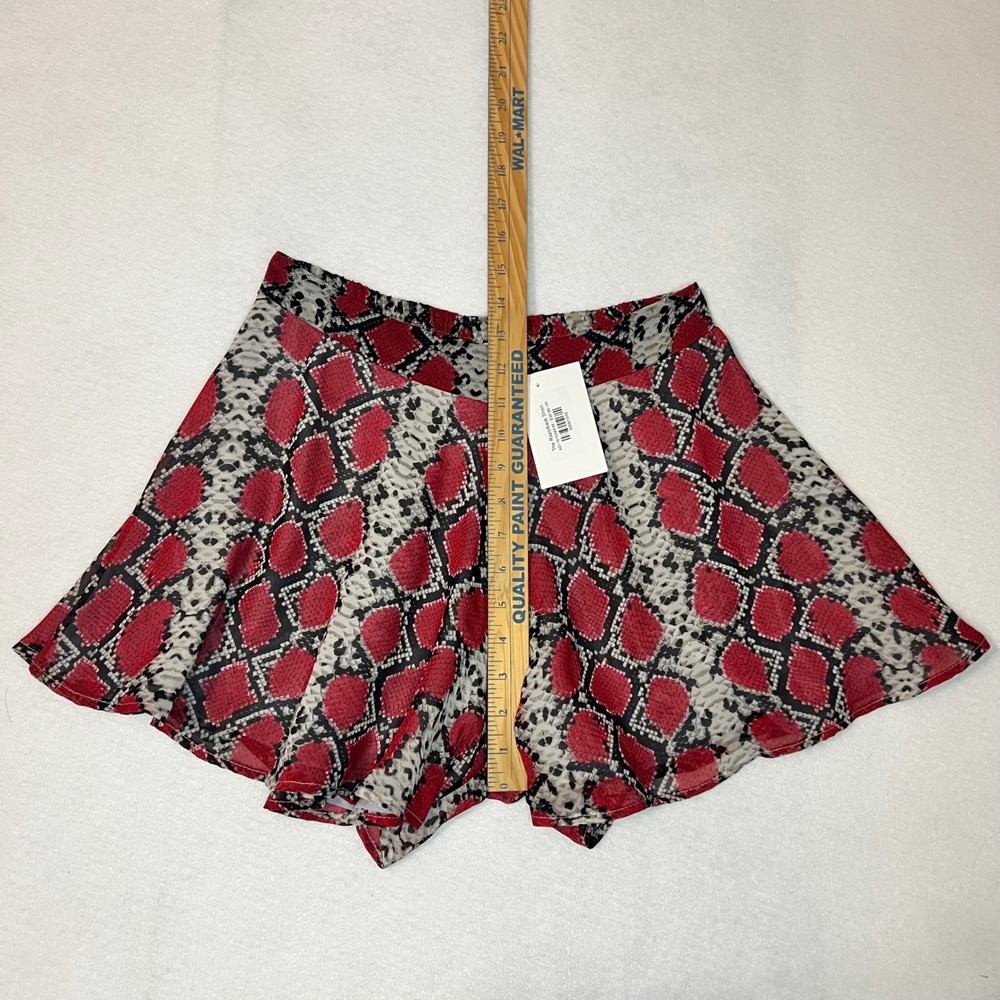 Adrienne The Razorback Short Red Snakeskin Print High Waist Flowy Skort Women M - Picture 8 of 8